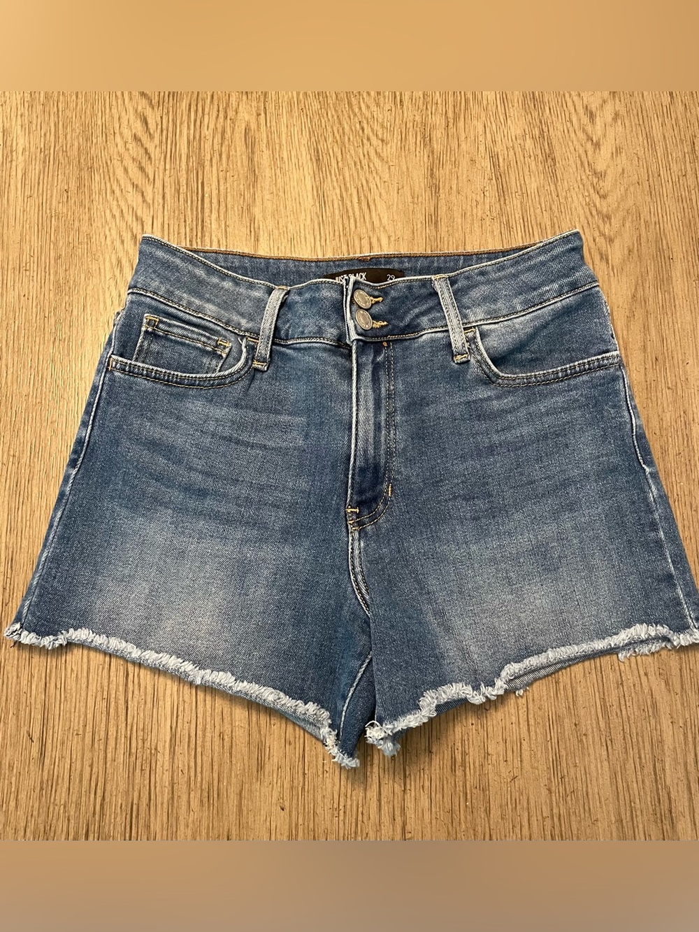 Just Black women’s jeans shorts, size 29, like new!